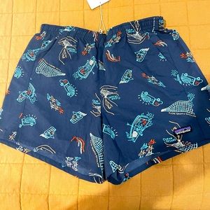 Women’s 5” baggies, Patagonia, size Medium